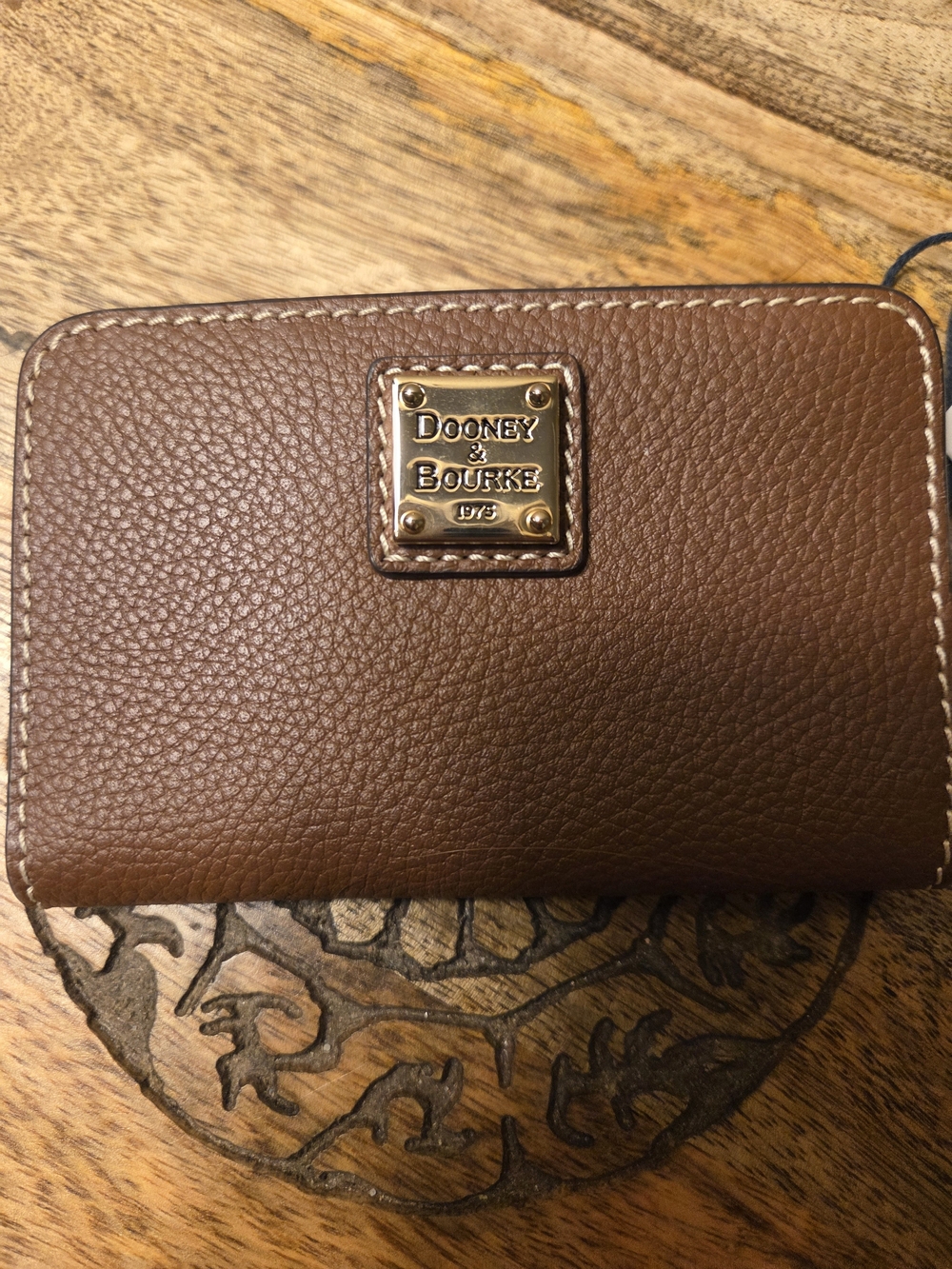 Dooney & Bourke Brown Pebble Zip Wallet NWT - Picture 2 of 8